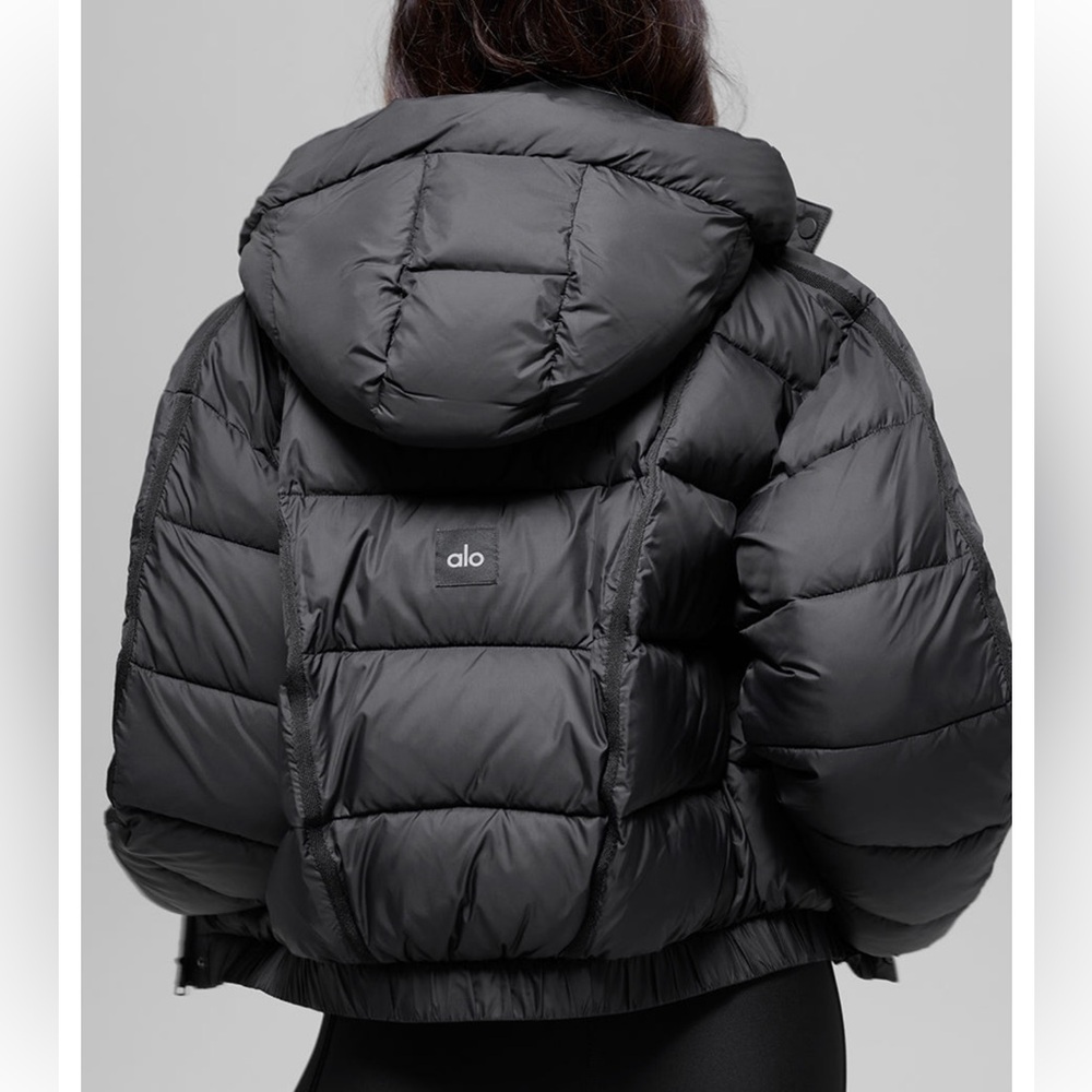 ALO Yoga Black Puffer Jacket - Picture 8 of 9
